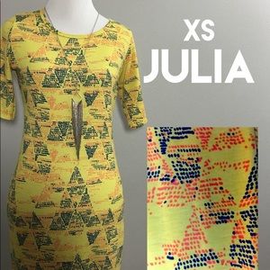 XS Lularoe Julia